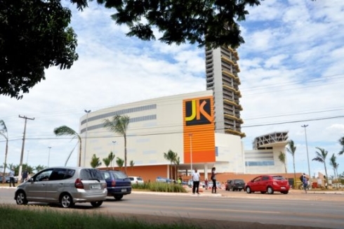 Inaugurado o JK shopping
