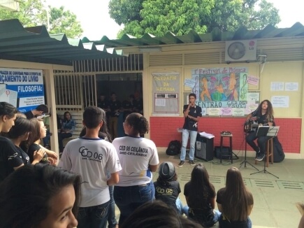 FESTIVAL DE MÚSICA MOBILIZA ALUNOS EM ESCOLA DE CEILÂNDIA