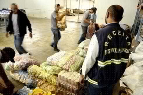 Operação tributária fiscaliza transporte de cargas em Ceilândia