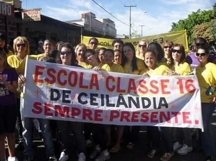 Uma escola sempre presente
