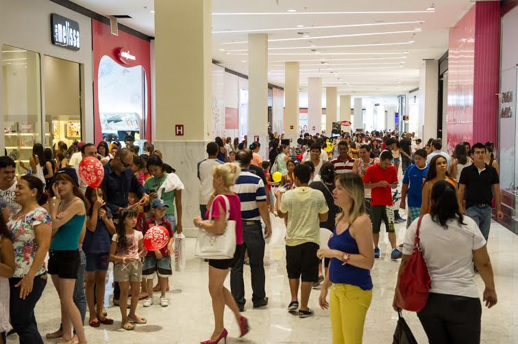 DIA DOS NAMORADOS DEVE AQUECER VENDAS NA CIDADE