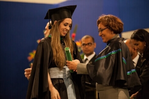UnB Ceilândia forma seus primeiros graduandos